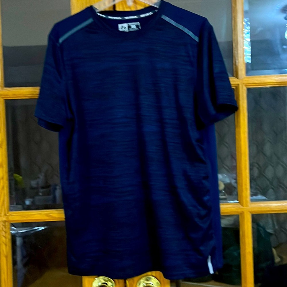 RBX Men’s Workout Performance Shirt, size L